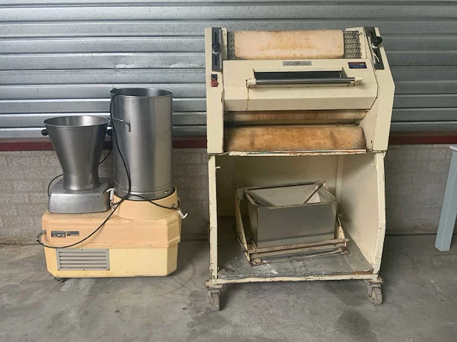 Diverse bakkerijmachines (2x) - afbeelding 1 van  5