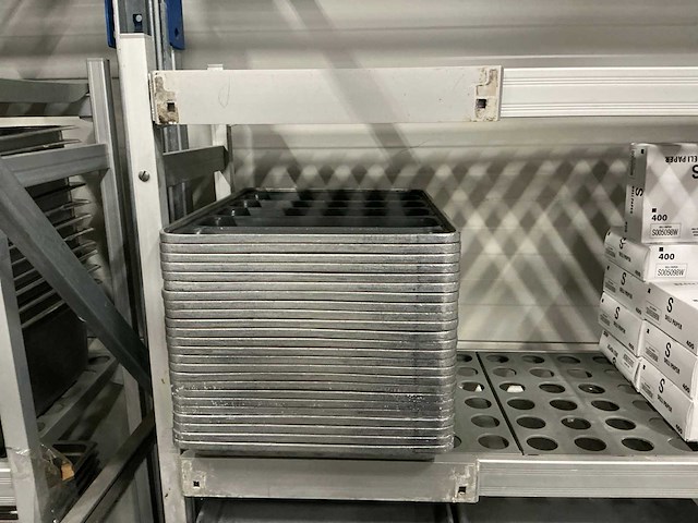 Diverse bakplaten (88x) - afbeelding 2 van  3