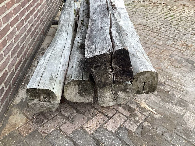 Diverse balken teak 4 stuks en 1 stuks essen (5x) - afbeelding 4 van  5