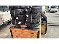 Diverse banden - autoband - afbeelding 1 van  4