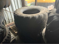 Diverse banden (22x) o.a. voor graafmachine - afbeelding 7 van  7