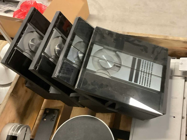 Diverse bang & olufsen tv standaards - afbeelding 2 van  17