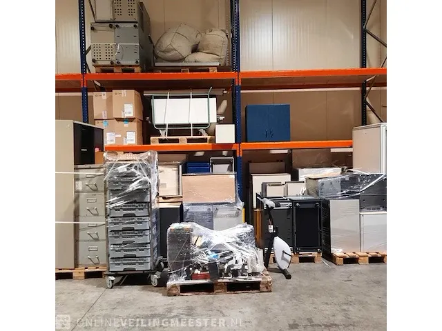 Diverse bedrijfsinventaris - afbeelding 1 van  12