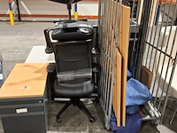 Diverse bedrijfsinventaris - afbeelding 1 van  8