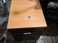 Diverse bedrijfsinventaris - afbeelding 2 van  8