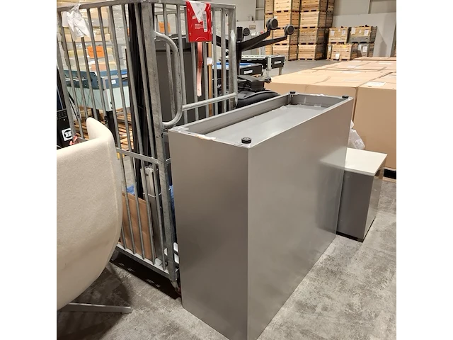 Diverse bedrijfsinventaris - afbeelding 7 van  8