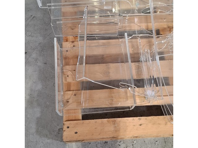 Diverse bedrijfsinventaris - afbeelding 2 van  26