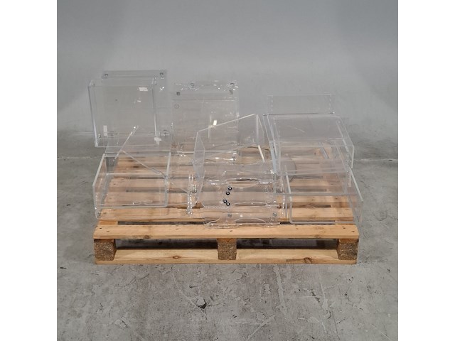 Diverse bedrijfsinventaris - afbeelding 26 van  26