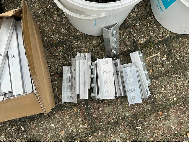 Diverse bevestigingsmateriaal - afbeelding 15 van  17