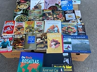 Diverse boeken. - afbeelding 1 van  8