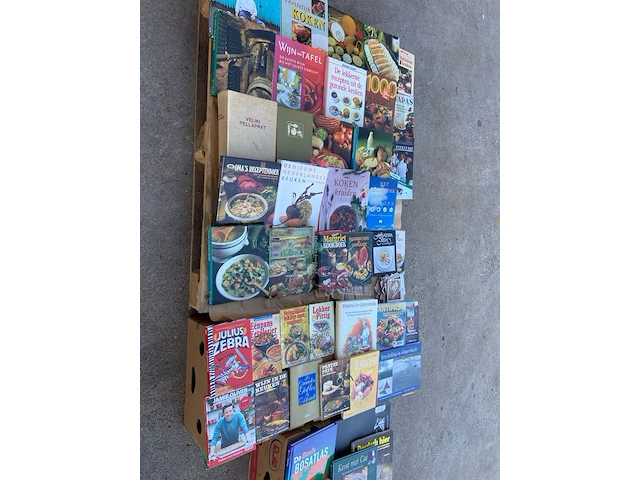 Diverse boeken. - afbeelding 5 van  8