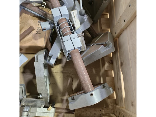 Diverse boormachine standaards en werkstukklemmen, o.a. metabo - afbeelding 3 van  7
