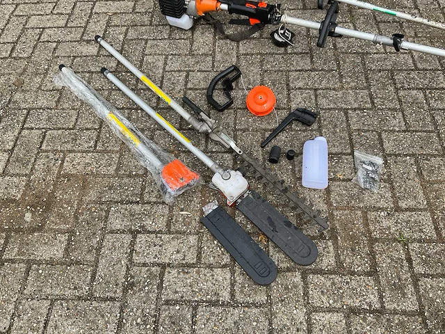 Diverse bos- en tuingereedschap - afbeelding 6 van  6