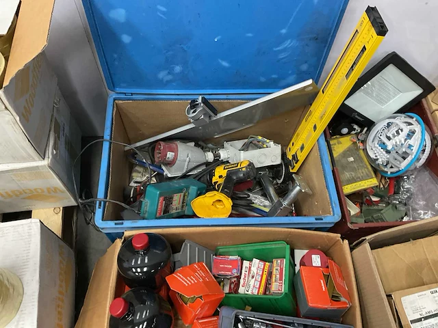 Diverse bouwmaterialen - afbeelding 11 van  12