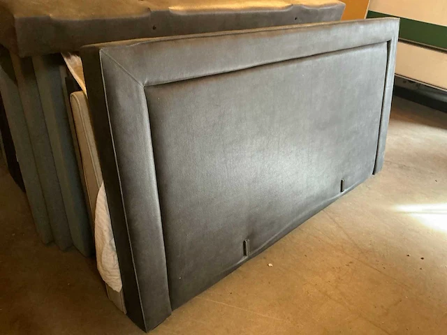 Diverse boxspring (3x) - afbeelding 11 van  17