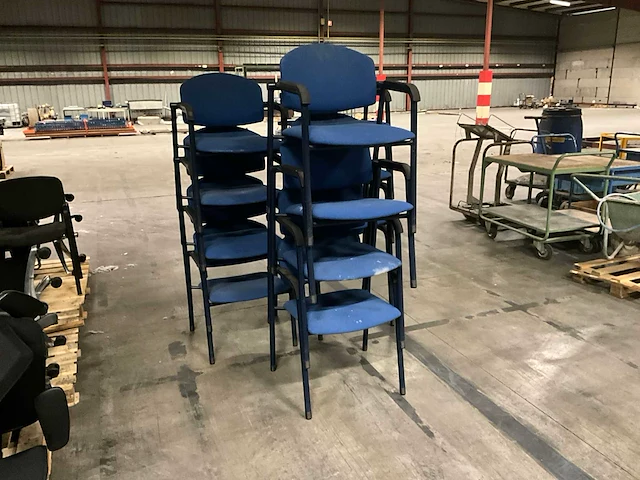 Diverse bureaustoelen - afbeelding 3 van  3