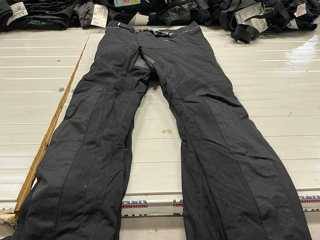 Diverse buse motorbroek 54, 80 (2x) - afbeelding 1 van  9