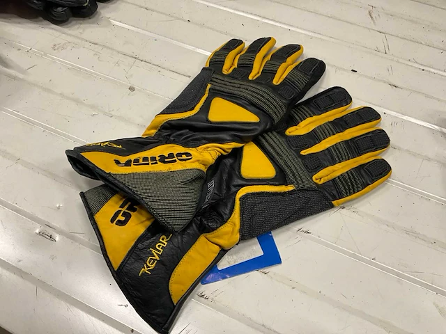 Diverse büse, orina, kevlar motorhandschoen (50x) - afbeelding 2 van  10