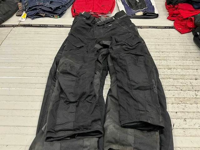 Diverse buse, revenger motorbroek (4x) - afbeelding 1 van  8