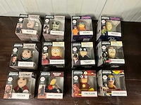 Diverse collectible vinyl figure (12x) - afbeelding 2 van  4