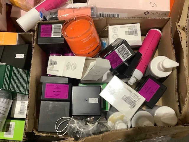 Diverse cosmetische artikelen (754x) - afbeelding 5 van  9