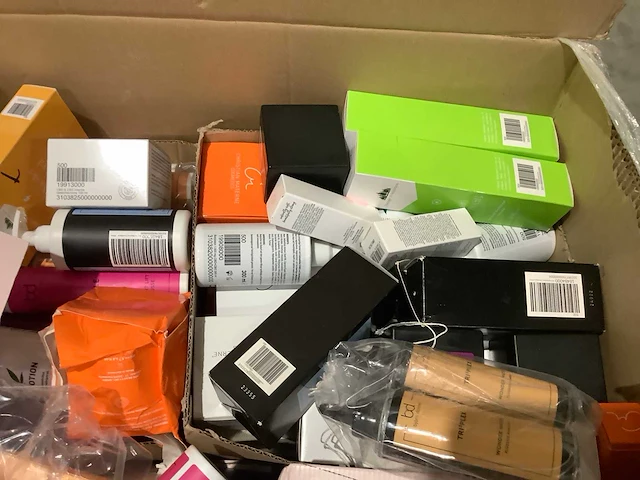 Diverse cosmetische artikelen (754x) - afbeelding 6 van  9