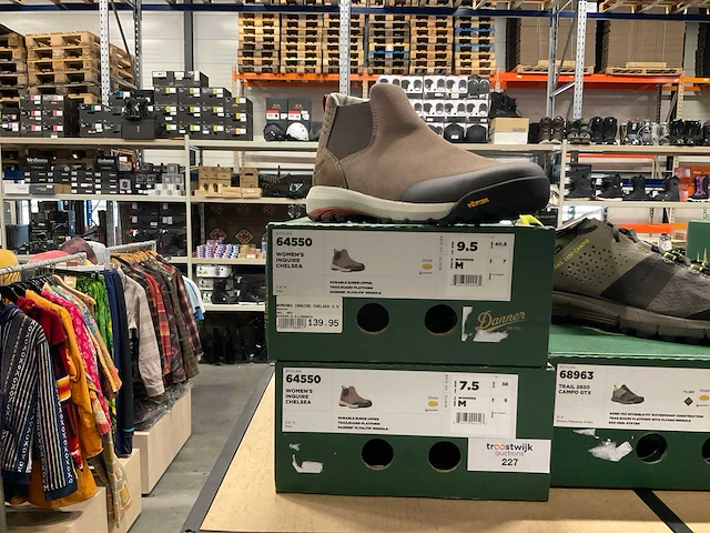 Diverse danner schoenen (5x) - afbeelding 2 van  4
