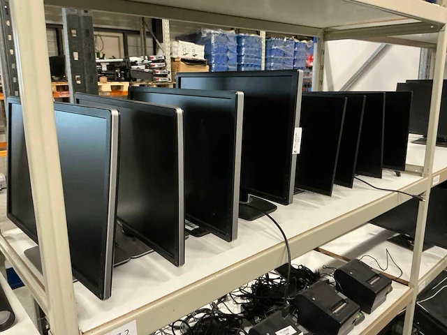 Diverse dell monitoren (8x) - afbeelding 1 van  4