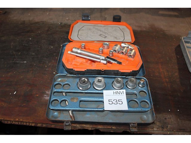 Diverse doppen. - afbeelding 1 van  1