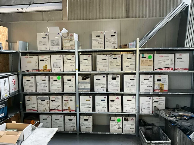 Diverse dozen poedercoatings - afbeelding 1 van  8