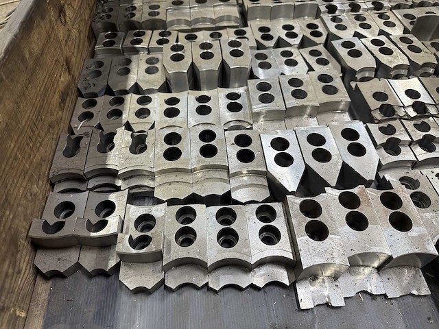 Diverse draaibekken - afbeelding 7 van  8