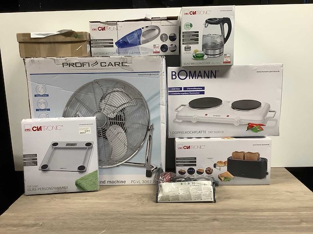 Diverse electronica (8x) - afbeelding 1 van  5