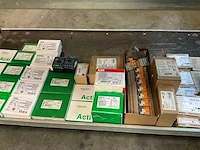 Diverse elektramaterialen (276x) - afbeelding 2 van  11