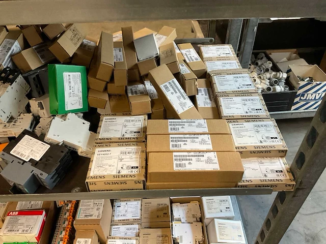 Diverse elektramaterialen (276x) - afbeelding 10 van  11