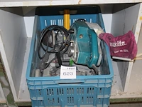 Diverse elektrische gereedschappen met onbekende werking in kunststof krat. - afbeelding 1 van  1
