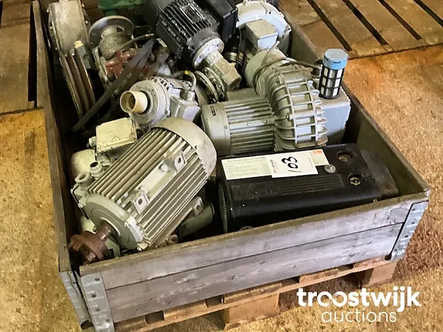 Diverse elektro motoren - afbeelding 4 van  6