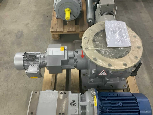 Diverse elektromotor “ongebruikt” (3x) - afbeelding 5 van  16