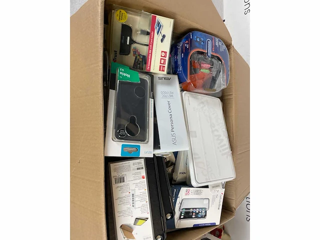 Diverse elektronica accessoires - afbeelding 2 van  2