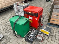Diverse enersys, mgx, zivan, deta, hoppecke acculader (6x) - afbeelding 1 van  10