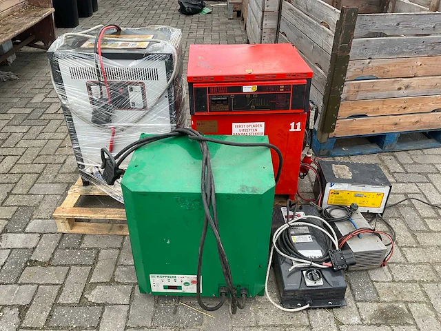 Diverse enersys, mgx, zivan, deta, hoppecke acculader (6x) - afbeelding 3 van  10