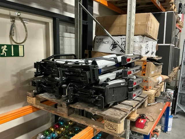 Diverse fietsendragers (9x) - afbeelding 7 van  7