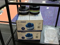 Diverse filters in en op twee dozen rsg - afbeelding 1 van  2