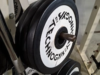 Diverse fitnes apparatuur en gewichten, technogym - afbeelding 2 van  12