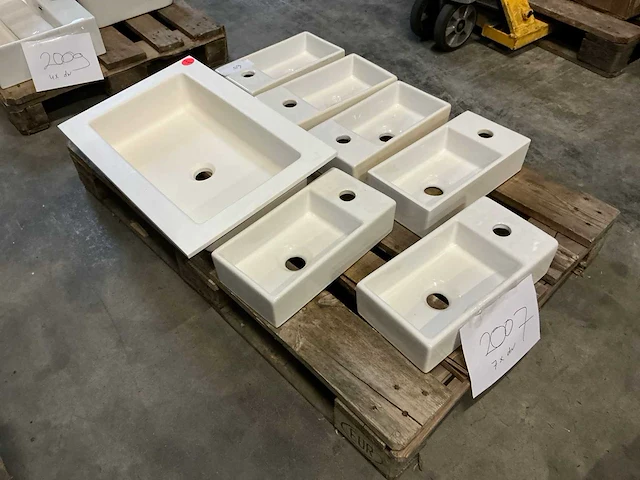 Diverse fonteinen/wastafel (7x) - afbeelding 1 van  6