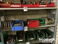 Diverse frees gereedschappen en toebehoren - afbeelding 1 van  8