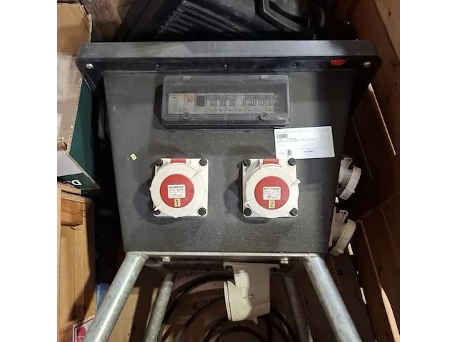 Diverse garage inventaris en 1x stroompaddestoel, o.a metabo, o.a dsd200 - afbeelding 3 van  9