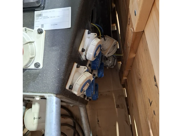 Diverse garage inventaris en 1x stroompaddestoel, o.a metabo, o.a dsd200 - afbeelding 4 van  9