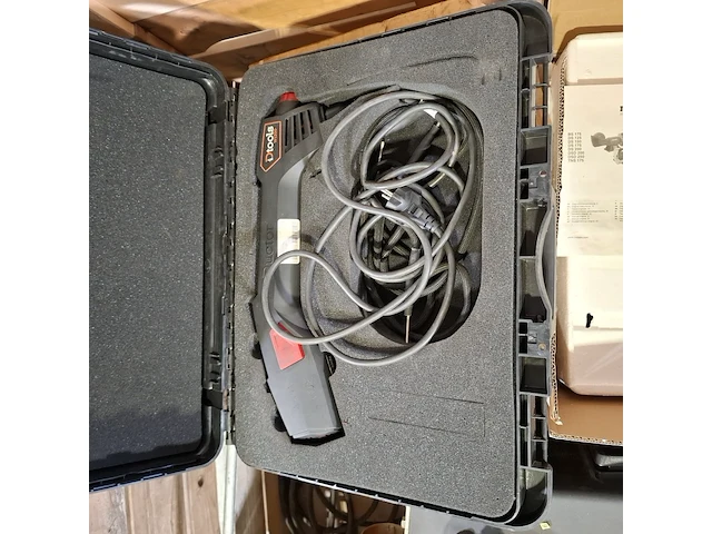 Diverse garage inventaris en 1x stroompaddestoel, o.a metabo, o.a dsd200 - afbeelding 7 van  9