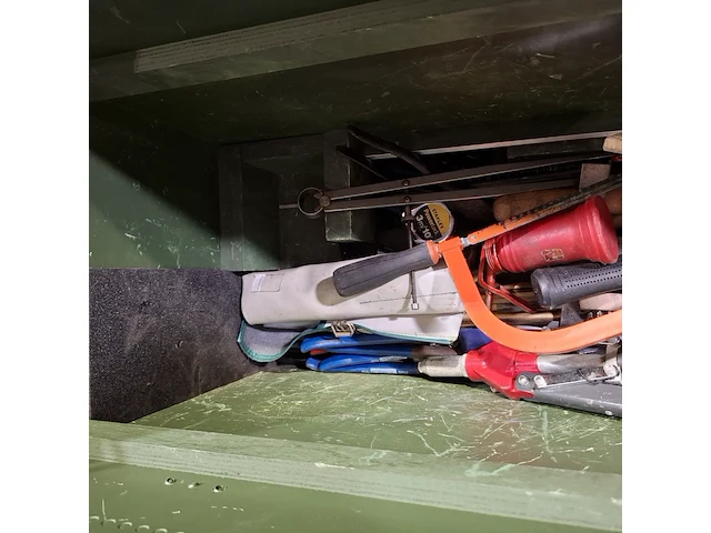 Diverse garage inventaris, o.a. kemppi, metabo - afbeelding 11 van  16
