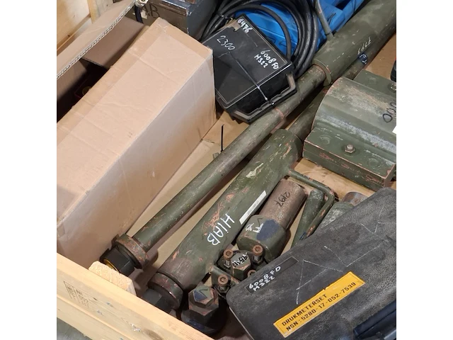 Diverse garage inventaris - afbeelding 5 van  14